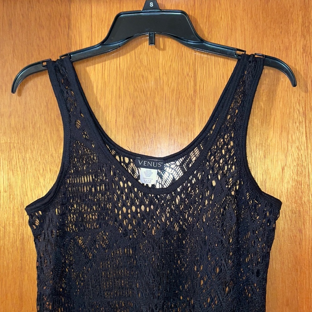 Venus lace dress